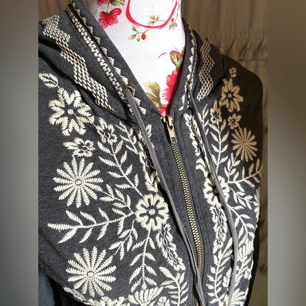 Johnny Was Grey Floral Embroidered Utility Jacket - Picture 3 of 4